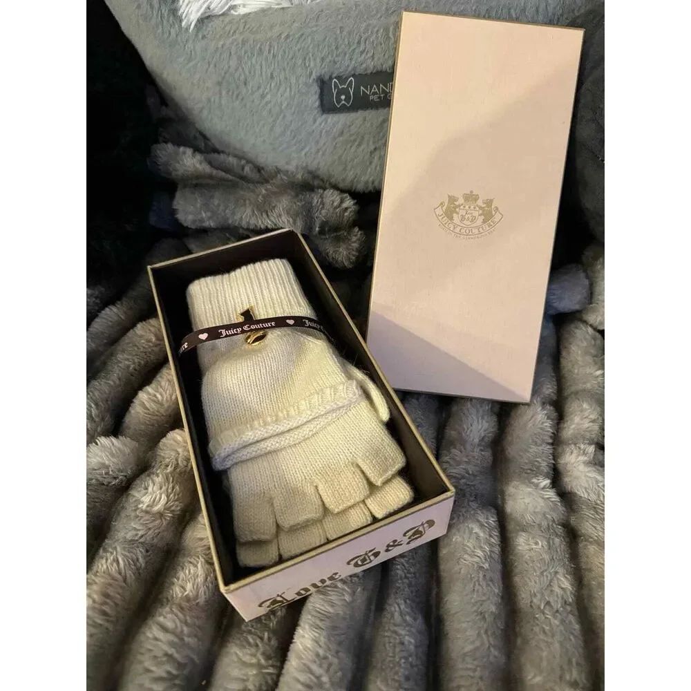 Nib vintage love p & g juicy couture white fingerless mittens/gloves IOB